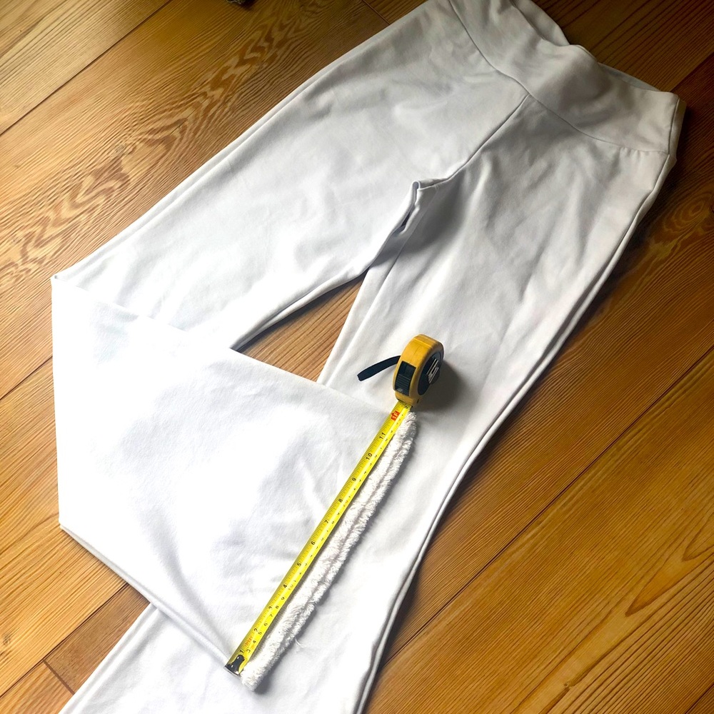 White flare pants with pockets
